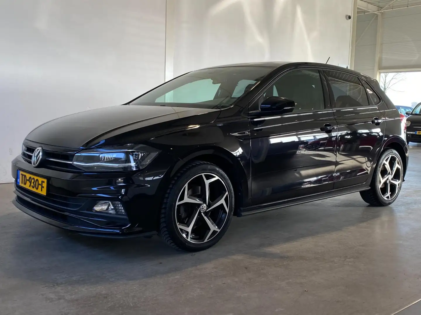 Volkswagen Polo 1.0 TSI 2x R-line Virtual NL-auto Negro - 1