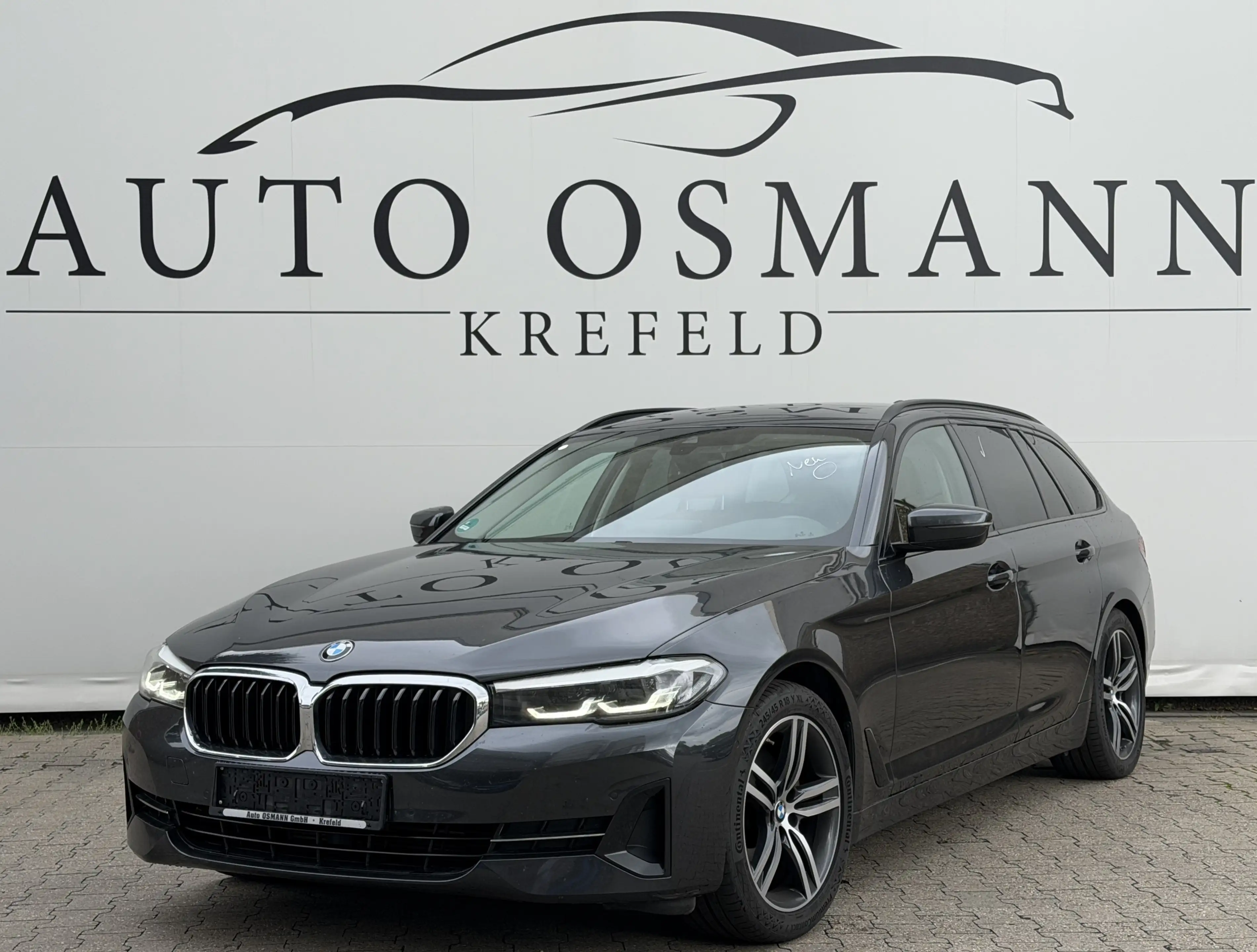 BMW 520 d Touring Aut. | Driving Assistant | LED