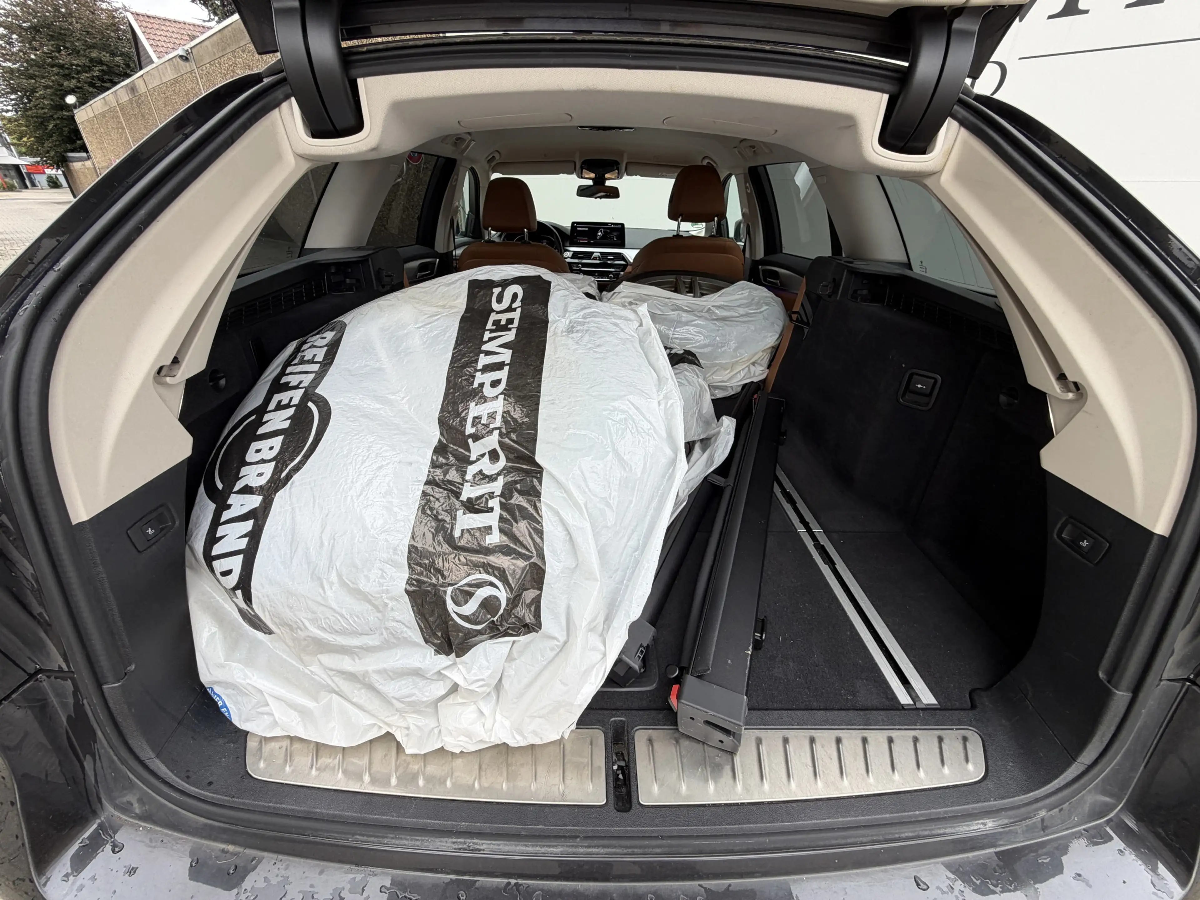 BMW 520 d Touring Aut. | Driving Assistant | LED — photo 6
