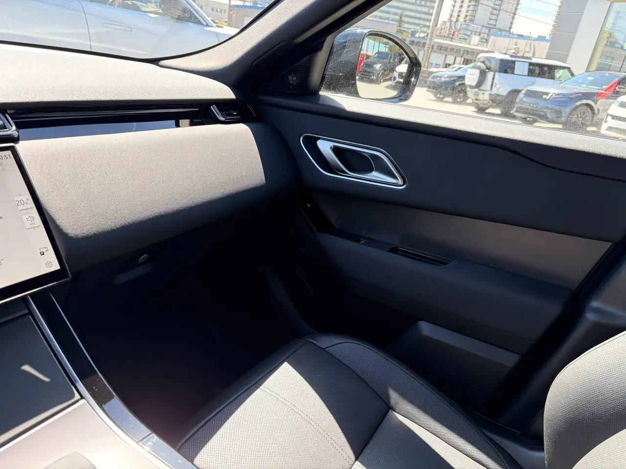 Land Rover Range Rover Velar снимка Land Rover Range Rover Velar