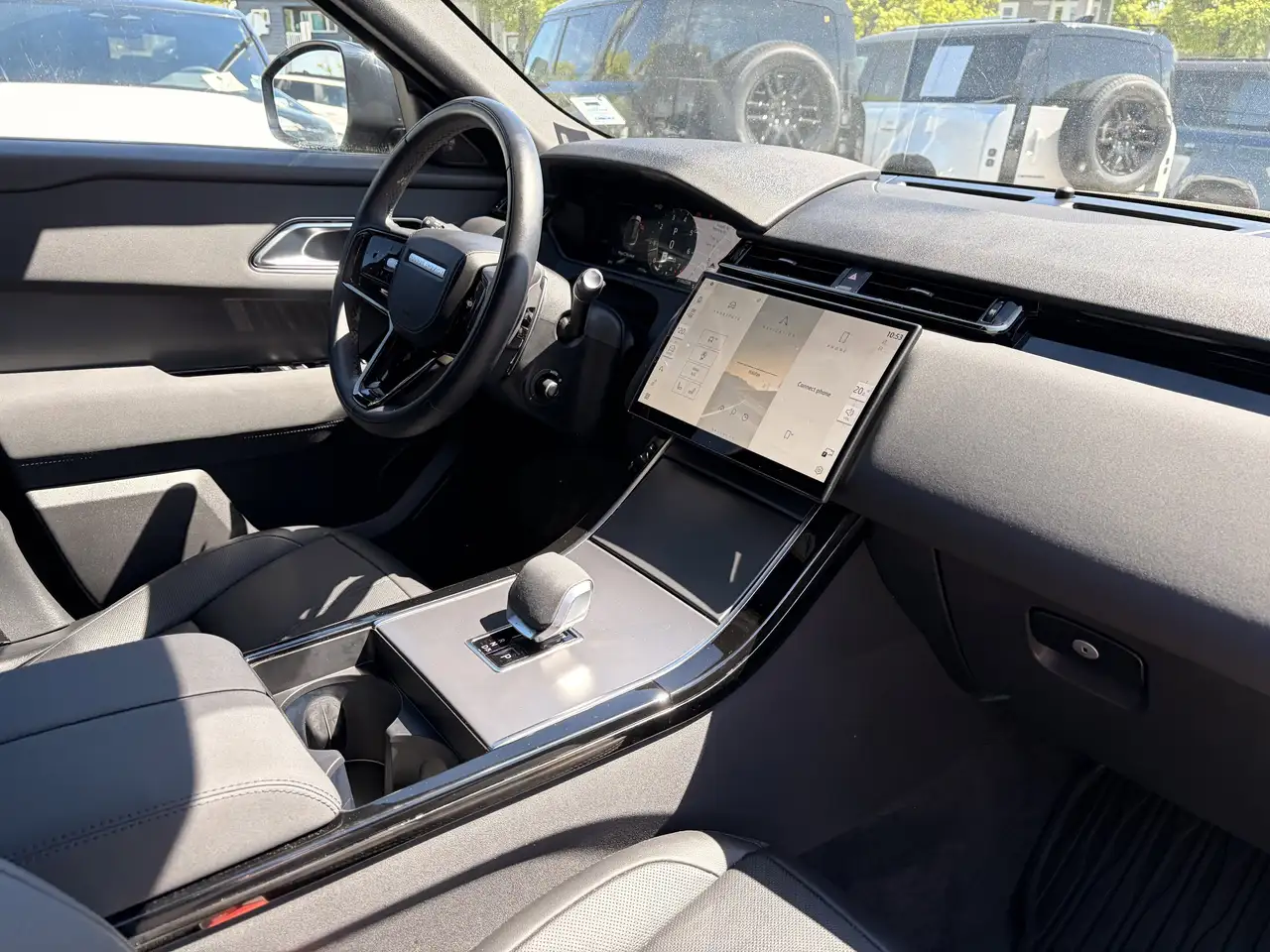 Land Rover Range Rover Velar снимка Land Rover Range Rover Velar