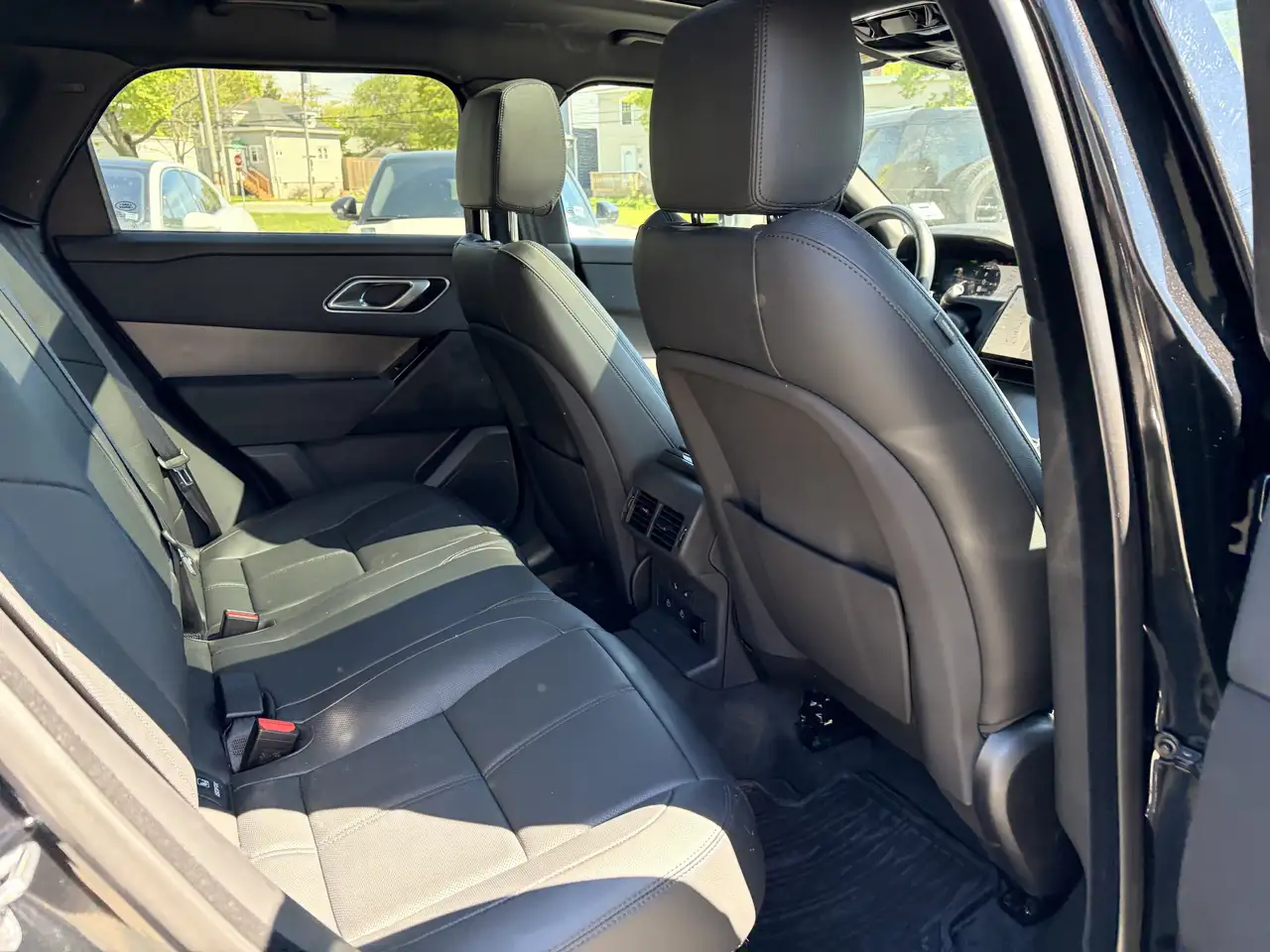 Land Rover Range Rover Velar снимка Land Rover Range Rover Velar