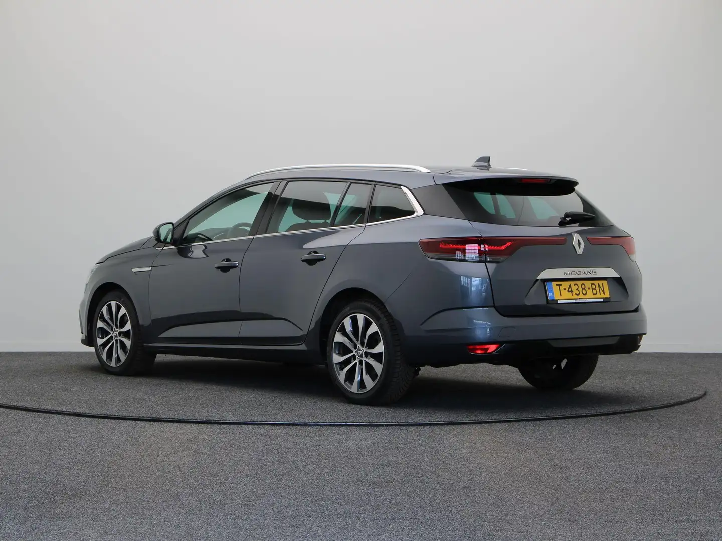 Renault Megane Estate 1.3 TCe 140 Techno | Achteruitrijcamera | P Grijs - 2