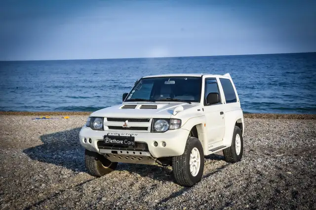 Mitsubishi Pajero Evolution V55W