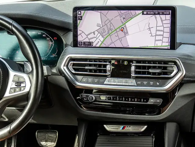 BMW X3 M view 7
