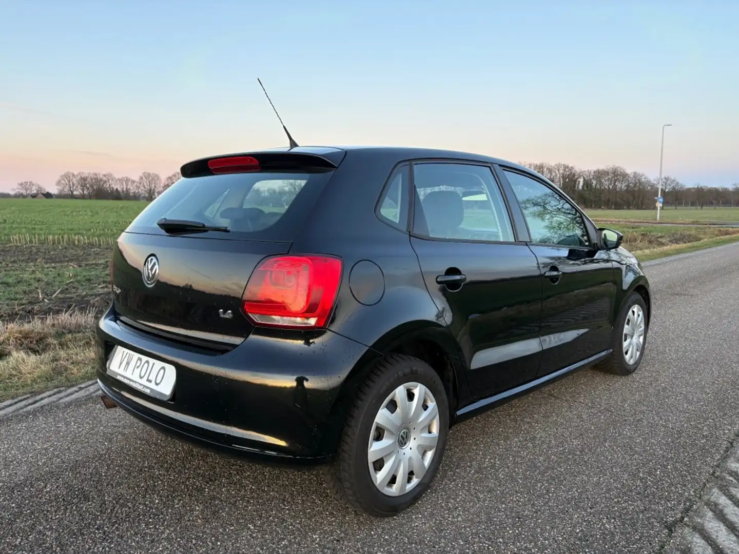 Volkswagen Polo 1.4 COMFORTLINE / AIRCO / NAVI / 1 EIGENAAR Noir - 2