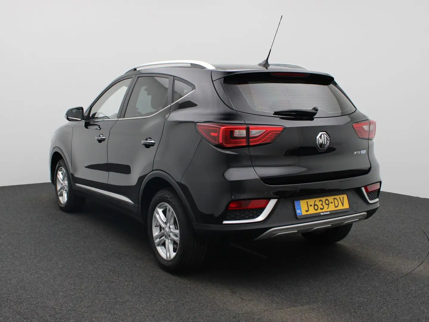 MG ZS MG EV Comfort 45 kWh AUT. | NAVIGATIE | ADAPTIVE C Zwart - 2