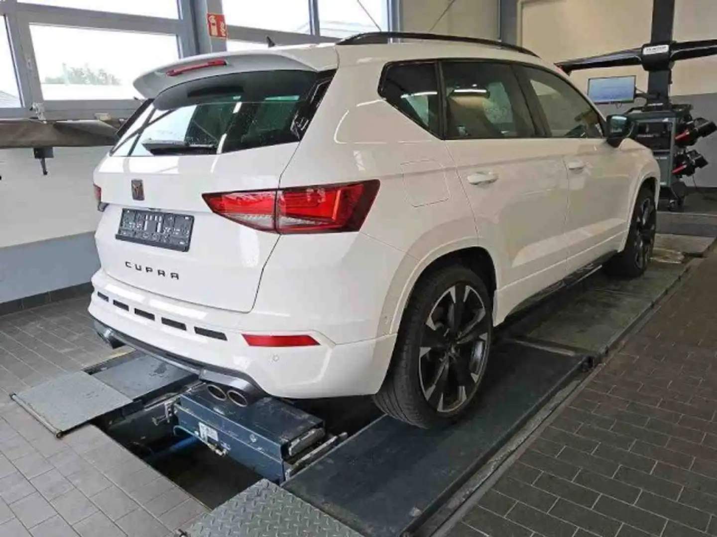 CUPRA Ateca VZ 2.0 TSI DSG 4Drive 360KAM+CARPLAY+NAVI Klima Weiß - 2