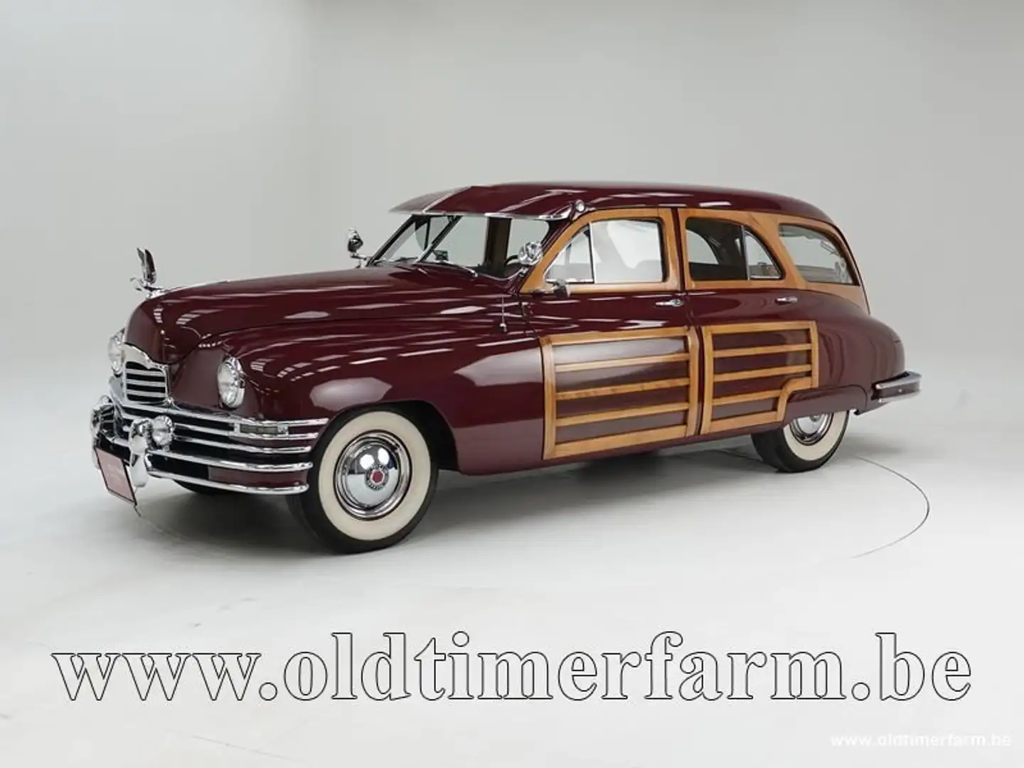 Oldtimer Packard Eight Woody Wagon '47 CH3639 Rood - 1