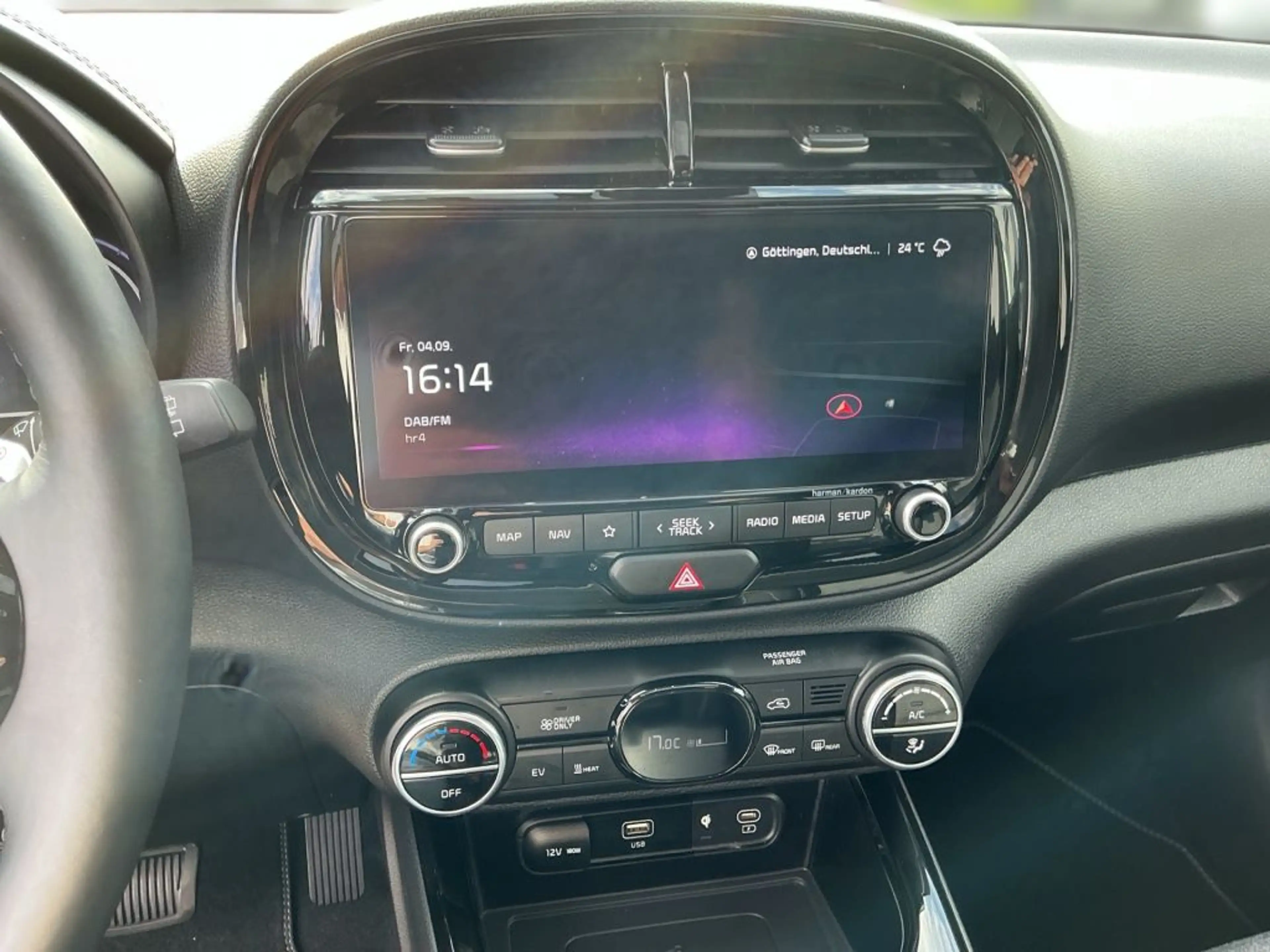 Kia Soul e-Soul Inspiration — photo 9