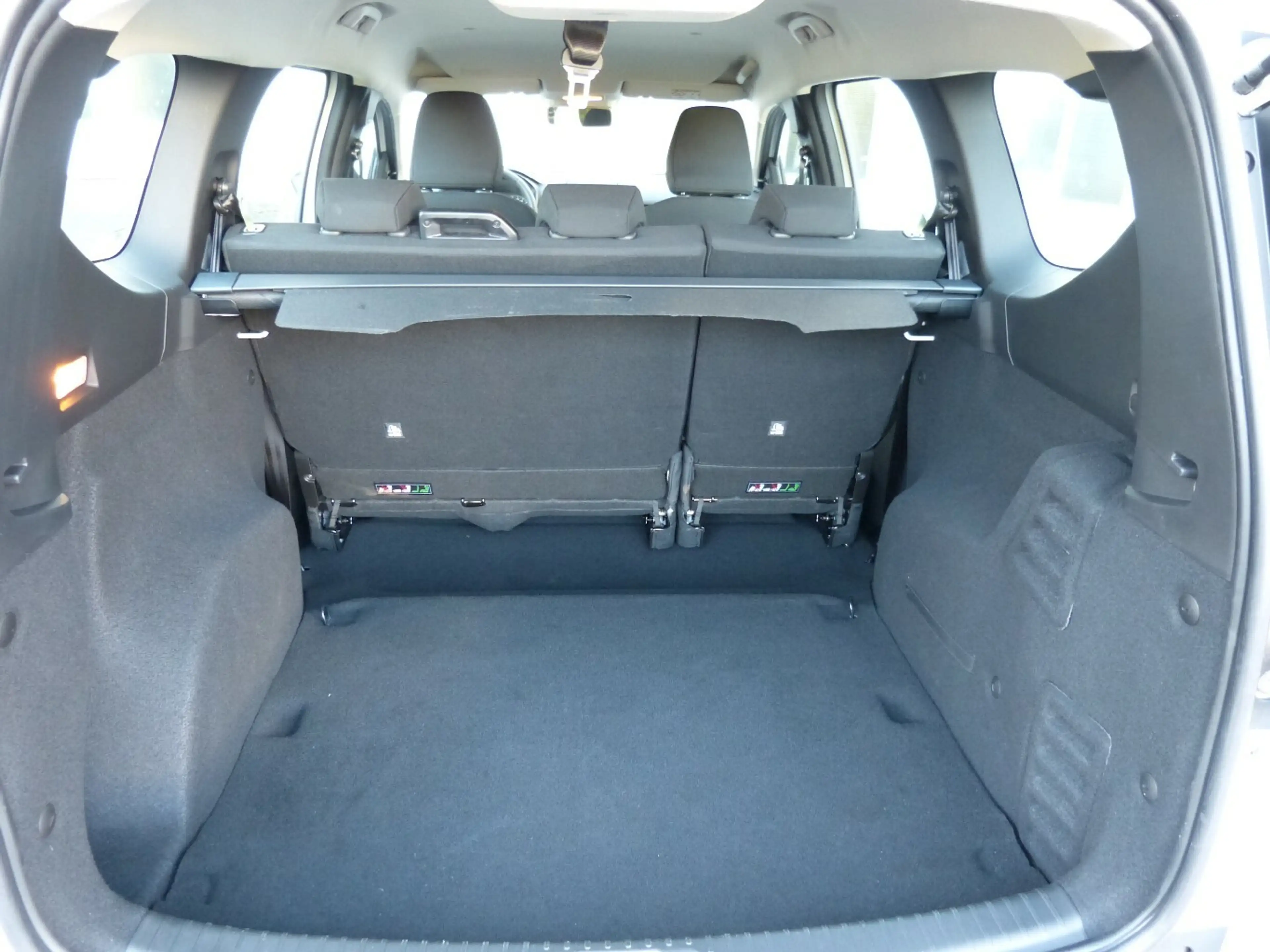 Dacia Jogger Essential TCE 100 ECO-G [1. HAND] — photo 14