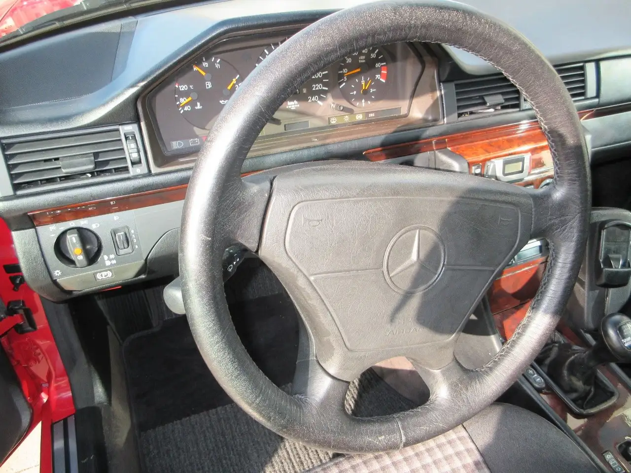 Mercedes-Benz E 200 Sportline Cabrio/Klimaanlage/LM Felgen, foto 8