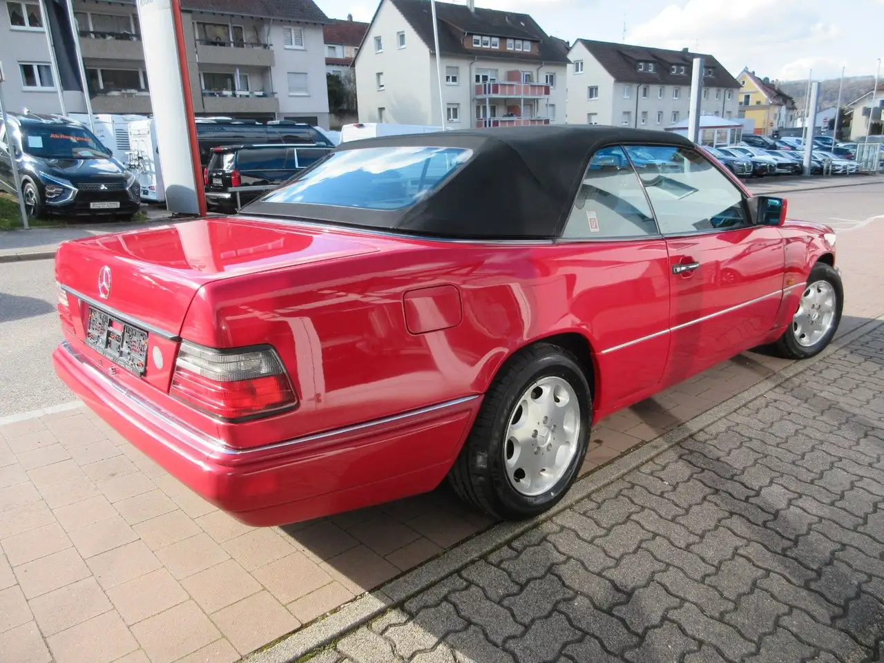 Mercedes-Benz E 200 Sportline Cabrio/Klimaanlage/LM Felgen, foto 5