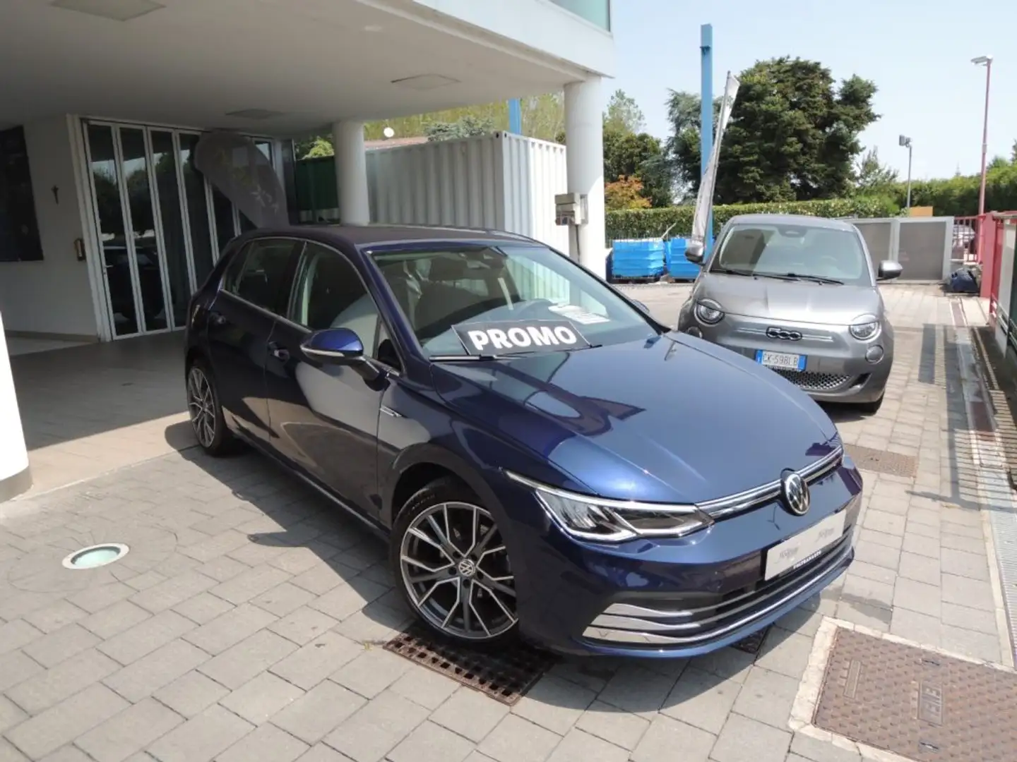 Volkswagen Golf 1.0 eTSI EVO DSG Life Blu/Azzurro - 1
