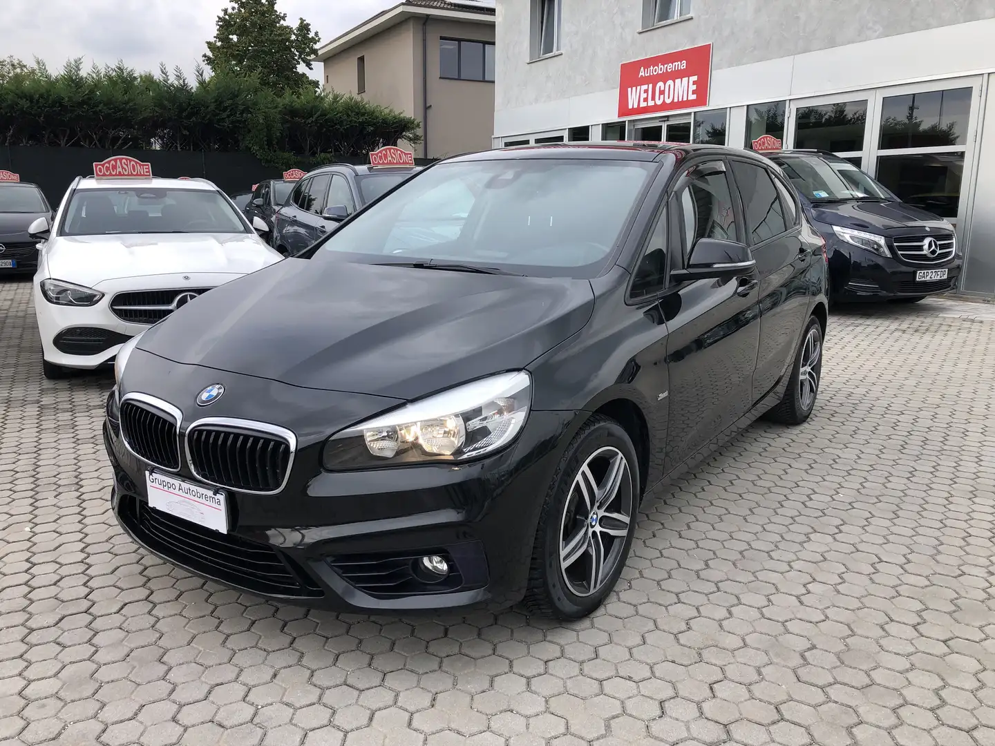 BMW 218 Serie  Active Tourer 218d Active Tourer Sport auto Schwarz - 2