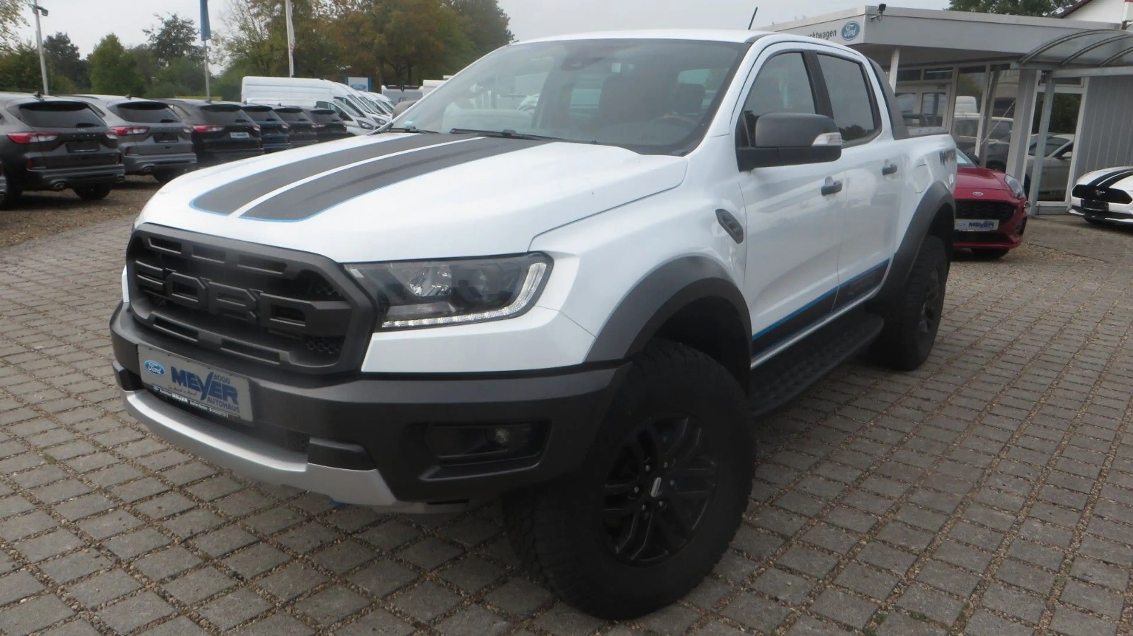 Ford Ranger Raptor Doppelkabine 4x4 — photo 2