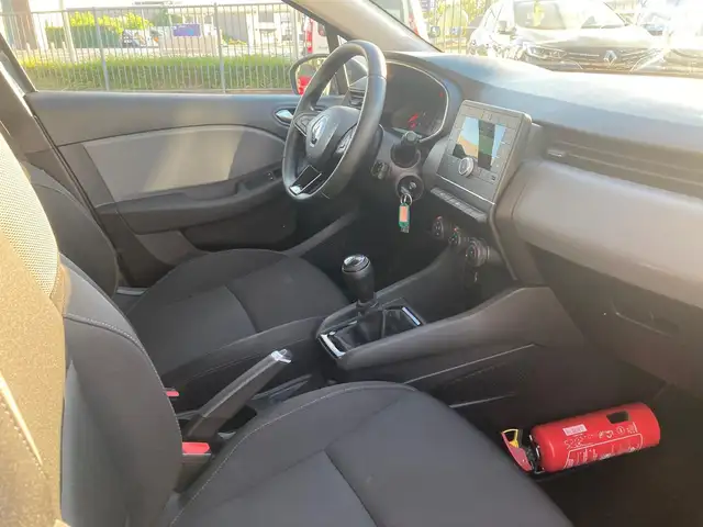 Renault Clio view 14