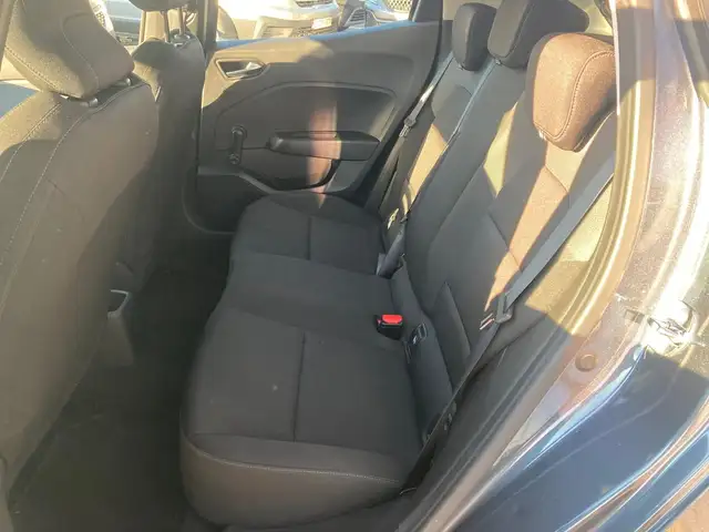 Renault Clio view 11