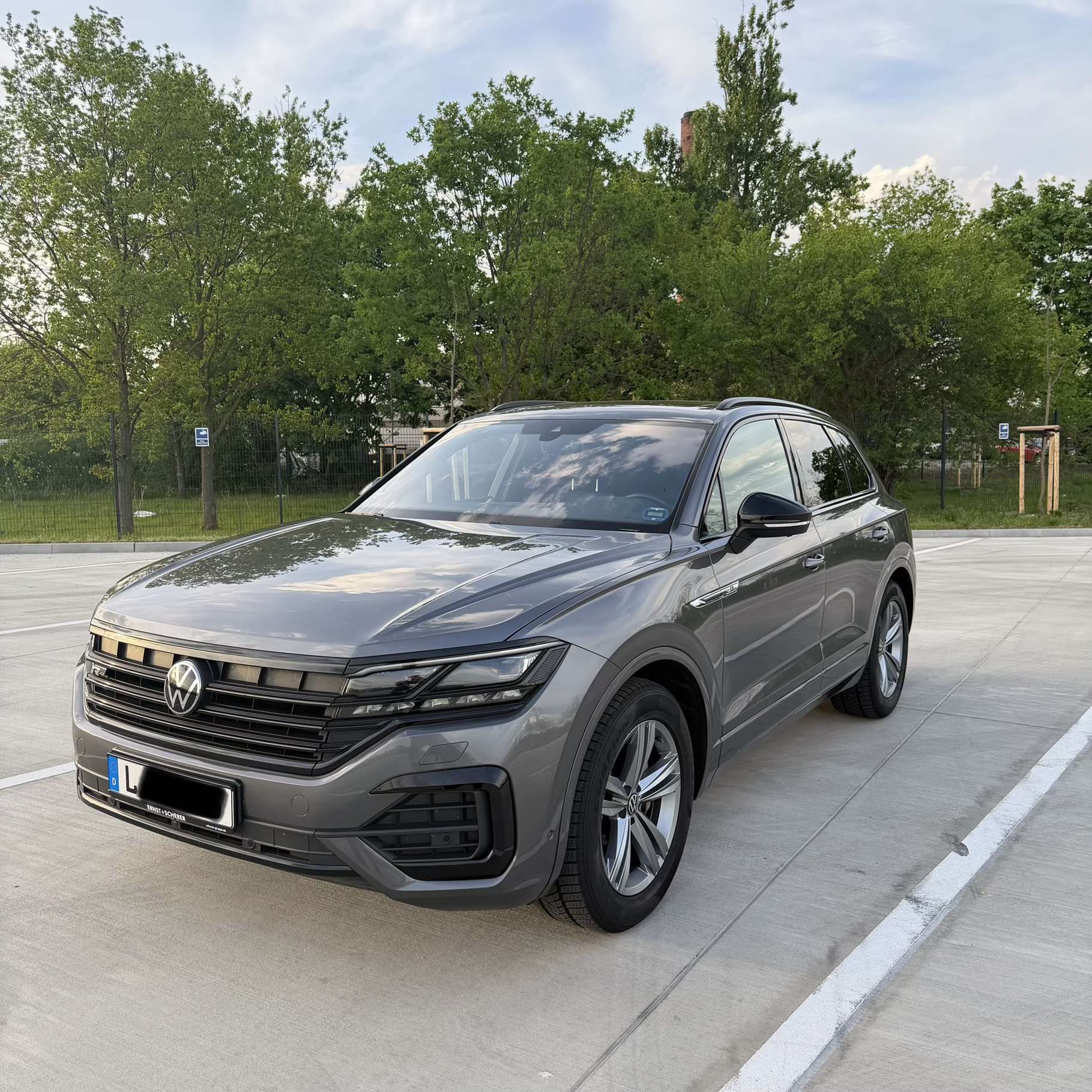 Second hand Volkswagen Touareg 3.0 TDI