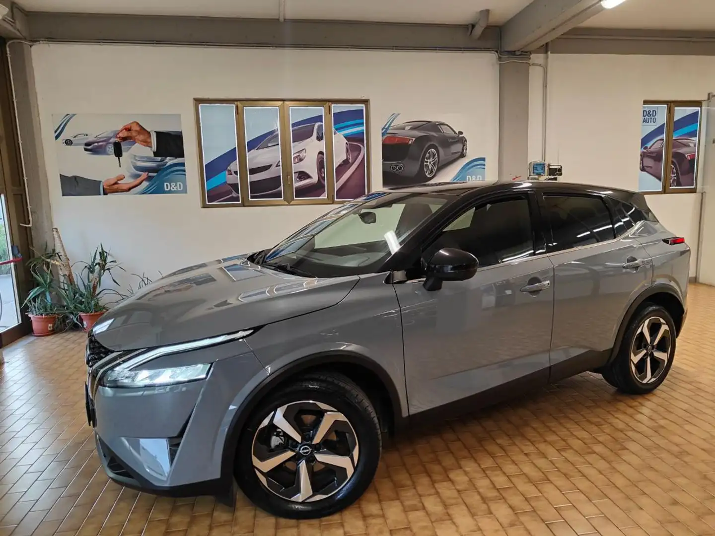 Nissan Qashqai HYBRID N-CONNECTA MANUALE " SISTEMI ADAS " Grijs - 2