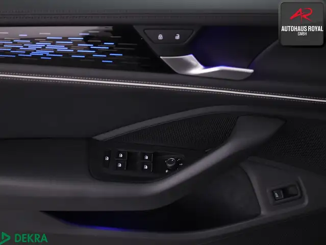 Volkswagen Passat view 14