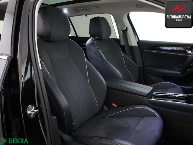 Volkswagen Passat view 11