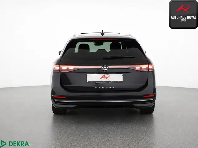 Volkswagen Passat view 4