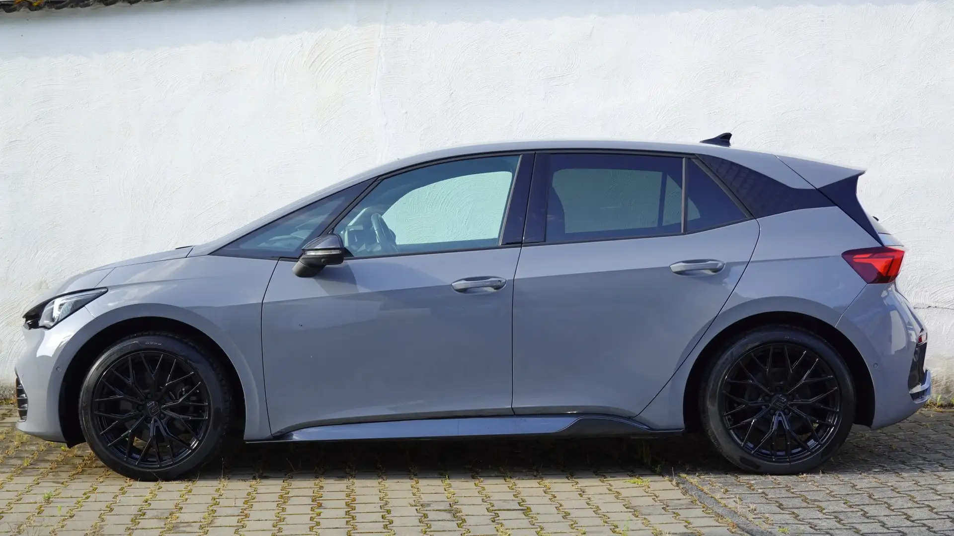 CUPRA Born Born 150kW/58kWh Gri - 1