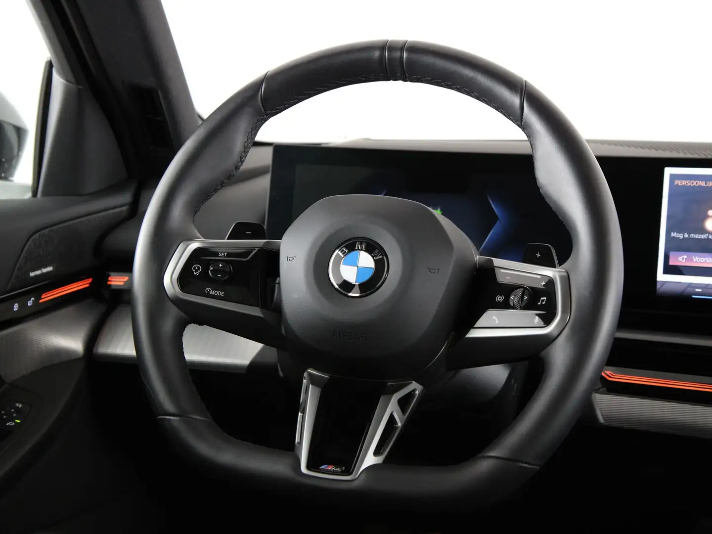BMW 520 5 Serie Sedan M-Sport Edition Comfortstoelen, Driv Zwart - 2