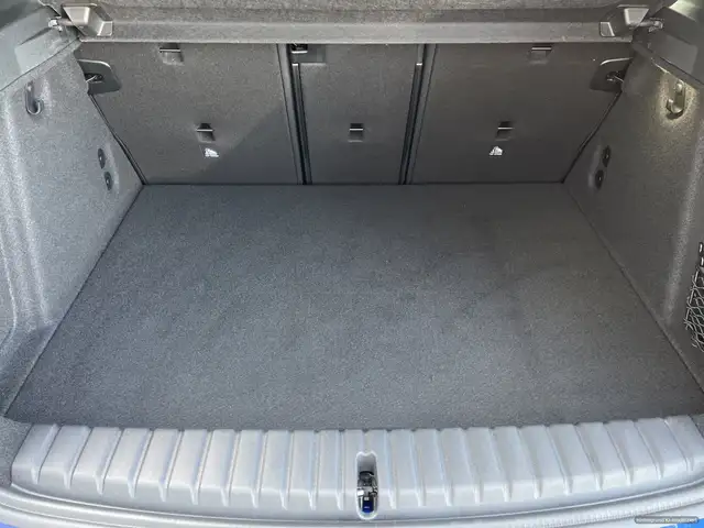 BMW 1 Series view 12