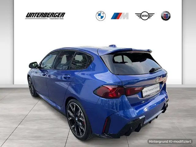 BMW 1 Series view 4