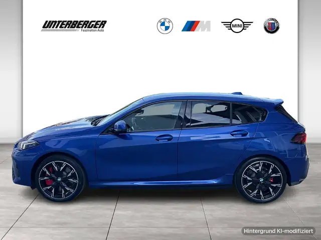BMW 1 Series view 3