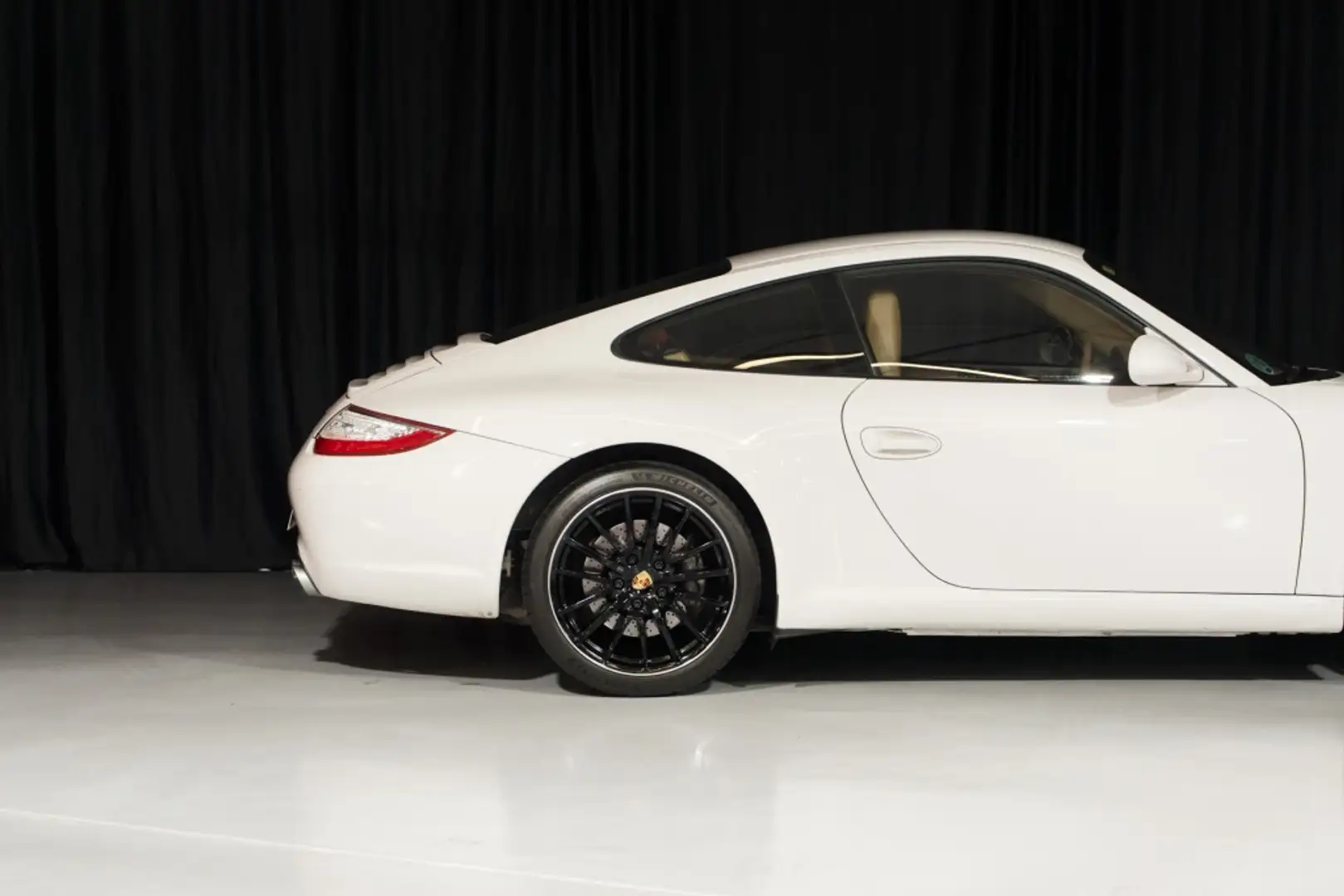 Porsche 997 Carrera Coupé Blanco - 1