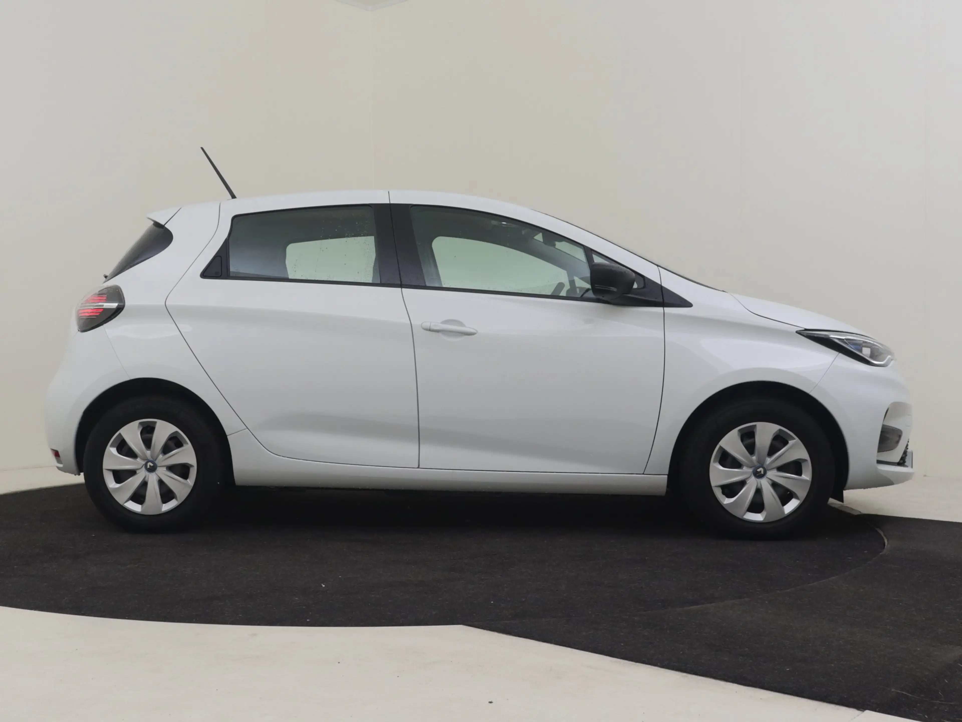 Renault ZOE R110 Life 52 kWh | Achteruitrijcamera | Climate co — photo 9