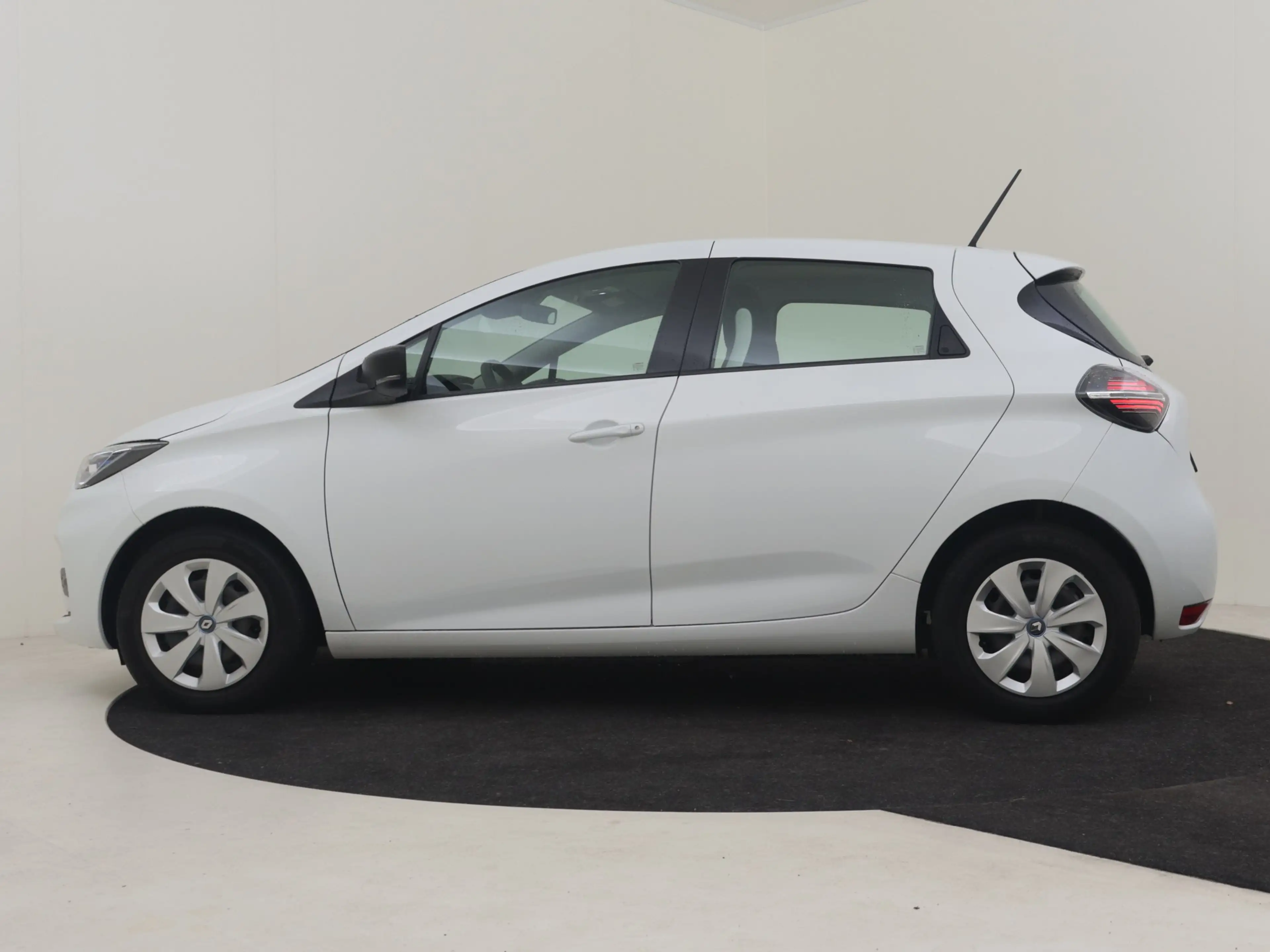 Renault ZOE R110 Life 52 kWh | Achteruitrijcamera | Climate co — photo 3