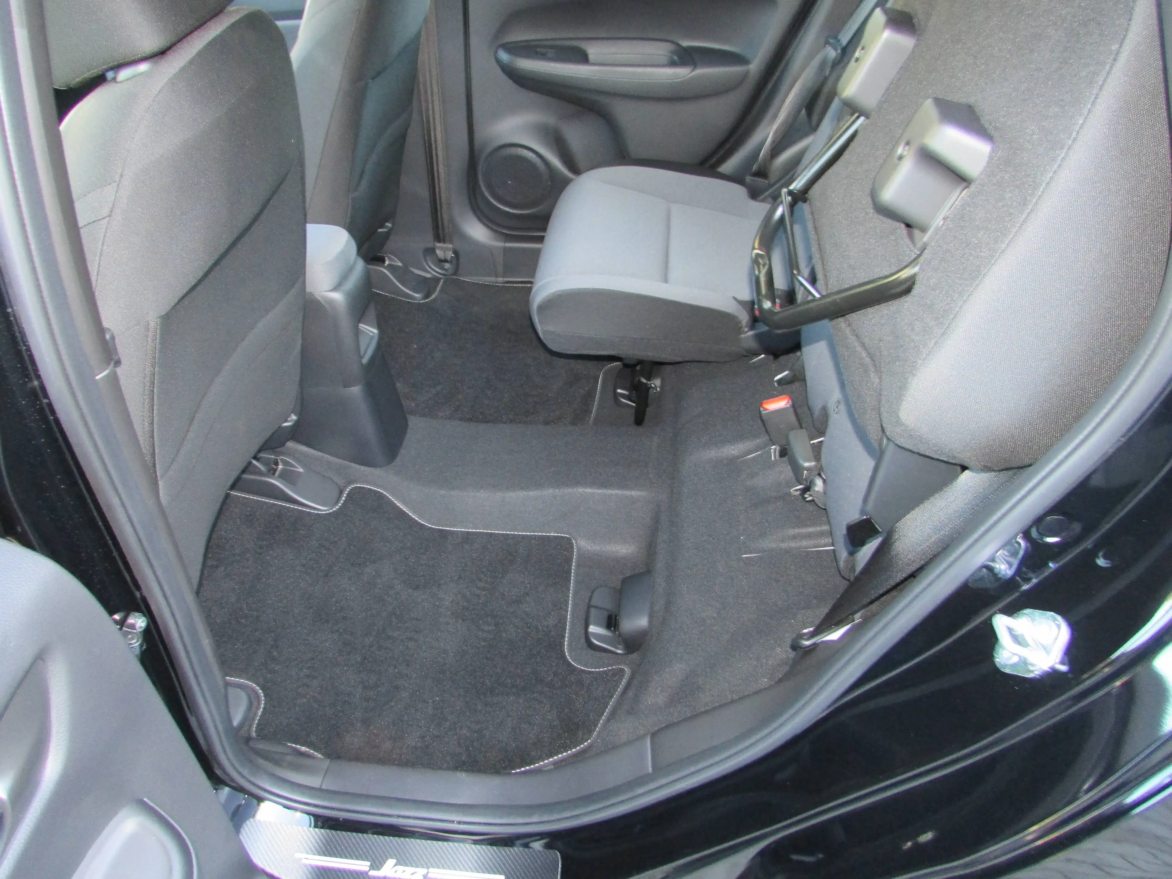 Honda Jazz 1.5 i-MMD Hybrid Elegance, NAVI, Kamera, ACC, LED, DAB, i-MID, USB — photo 7