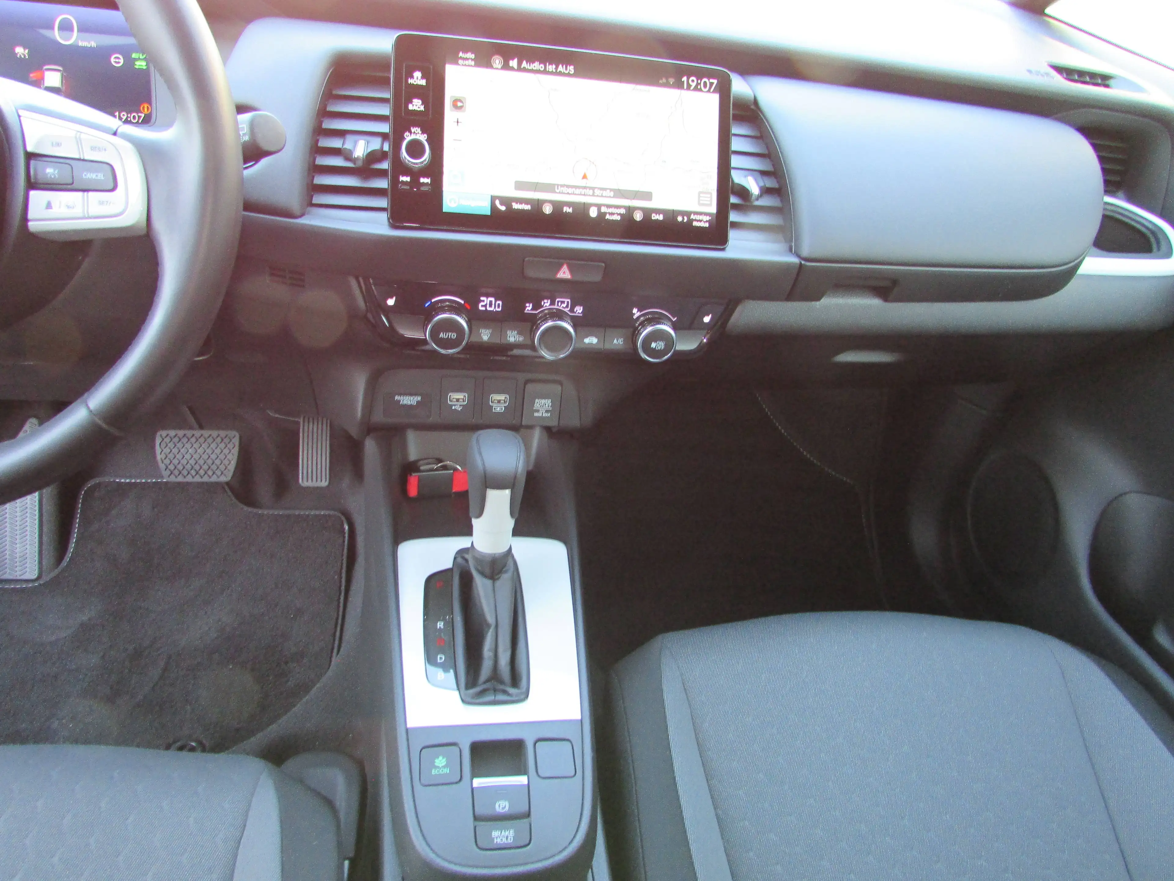 Honda Jazz 1.5 i-MMD Hybrid Elegance, NAVI, Kamera, ACC, LED, DAB, i-MID, USB — photo 13