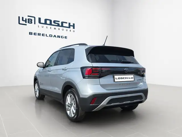 Volkswagen T-Cross view 6