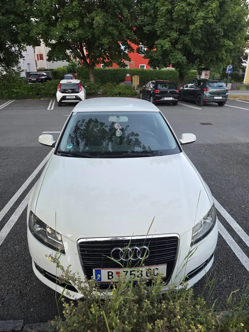 Audi A3 A3 1,6 Jubiläumsmodell Jubiläumsmodell Weiß - 2