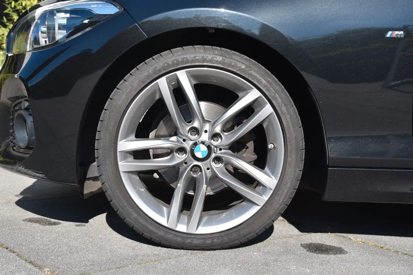 BMW 120 i Edition M Sport Shadow **LED/1.HAND** Schwarz - 2