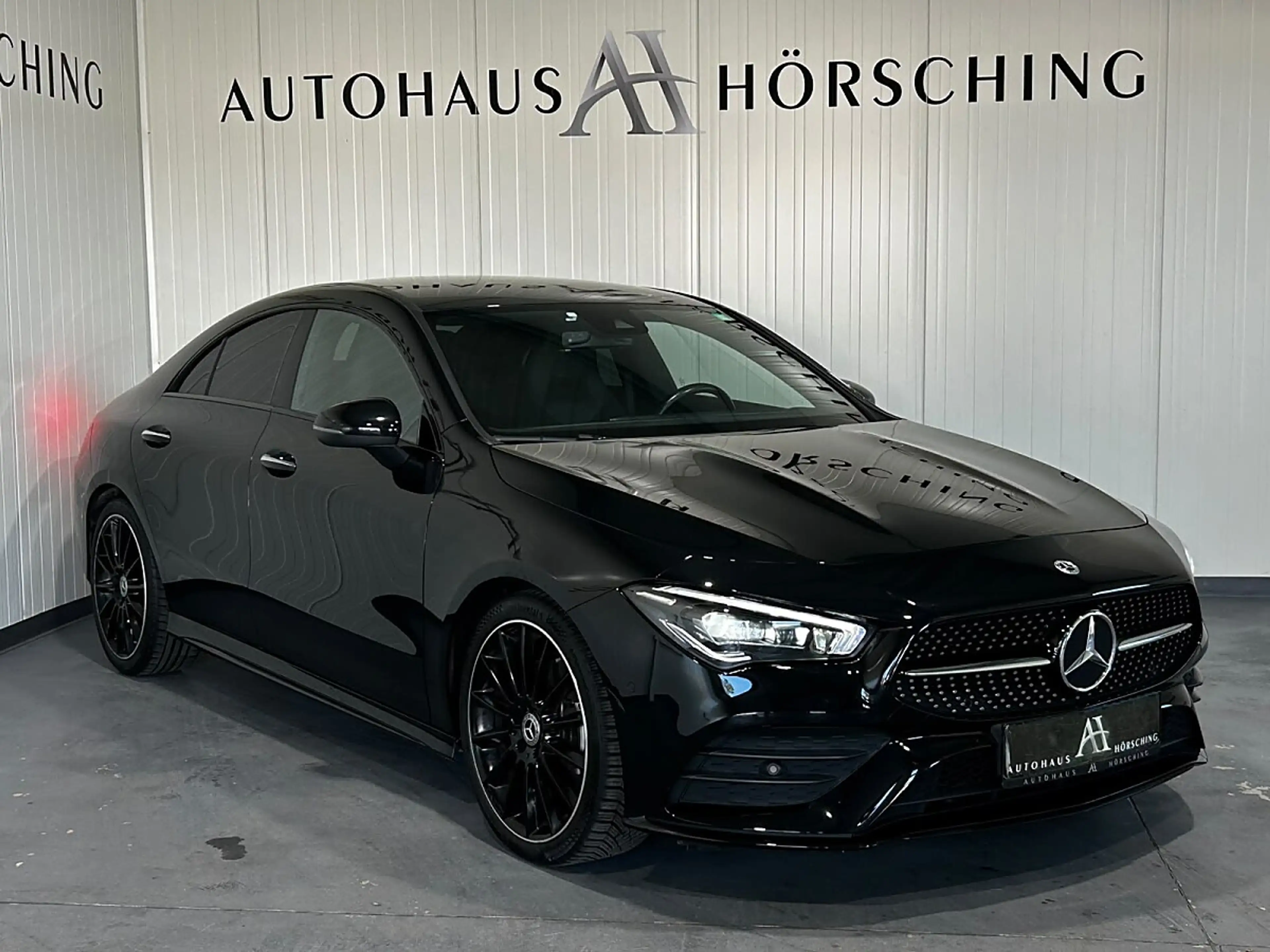 Mercedes-Benz CLA 200 d Aut.//AMG-PAKET//AMBIENTE//SITZHEIZUNG