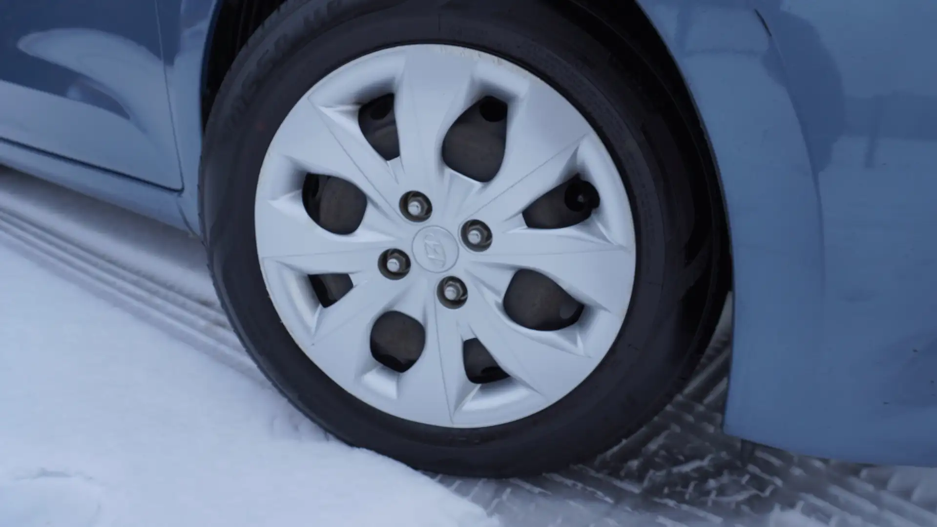 Hyundai i20 i20 1.2 Blau - 2