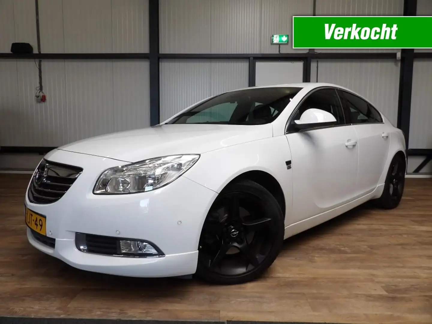 Opel Insignia 1.6 sport - carplay - camera - ecc - trekhaak Blanco - 1