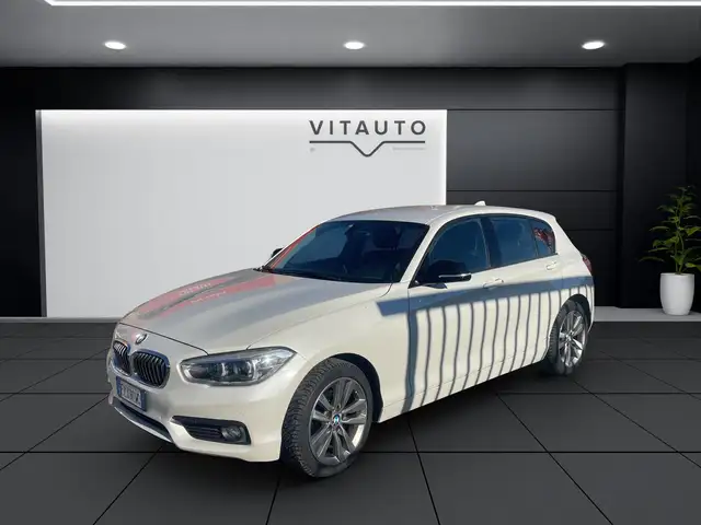BMW 116 Serie 1 F/20-21 2015 116d Urban 5p auto