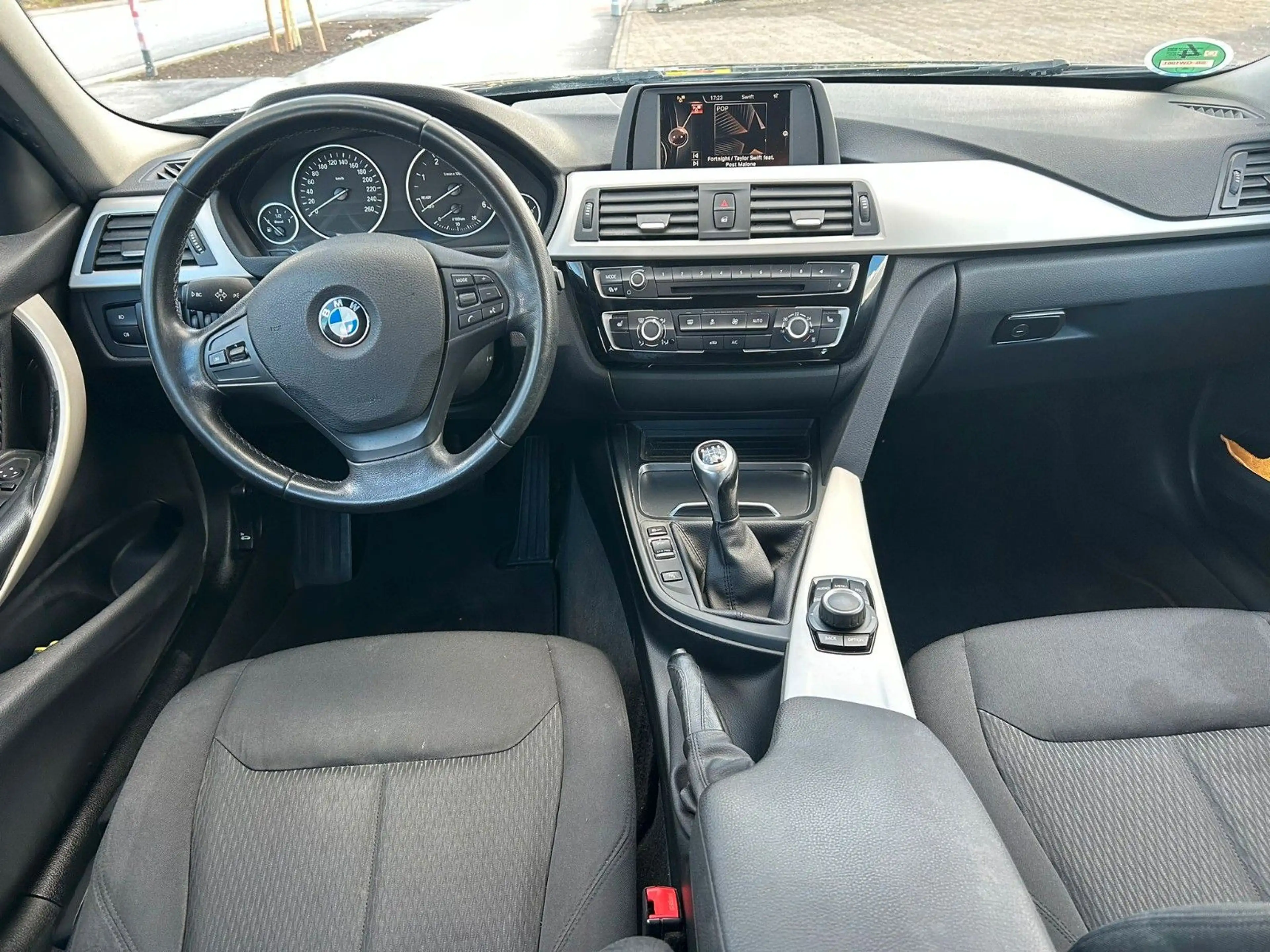 BMW 316 d Touring 2.0 PDC+SHZ+TEMP+KLIMA — photo 13