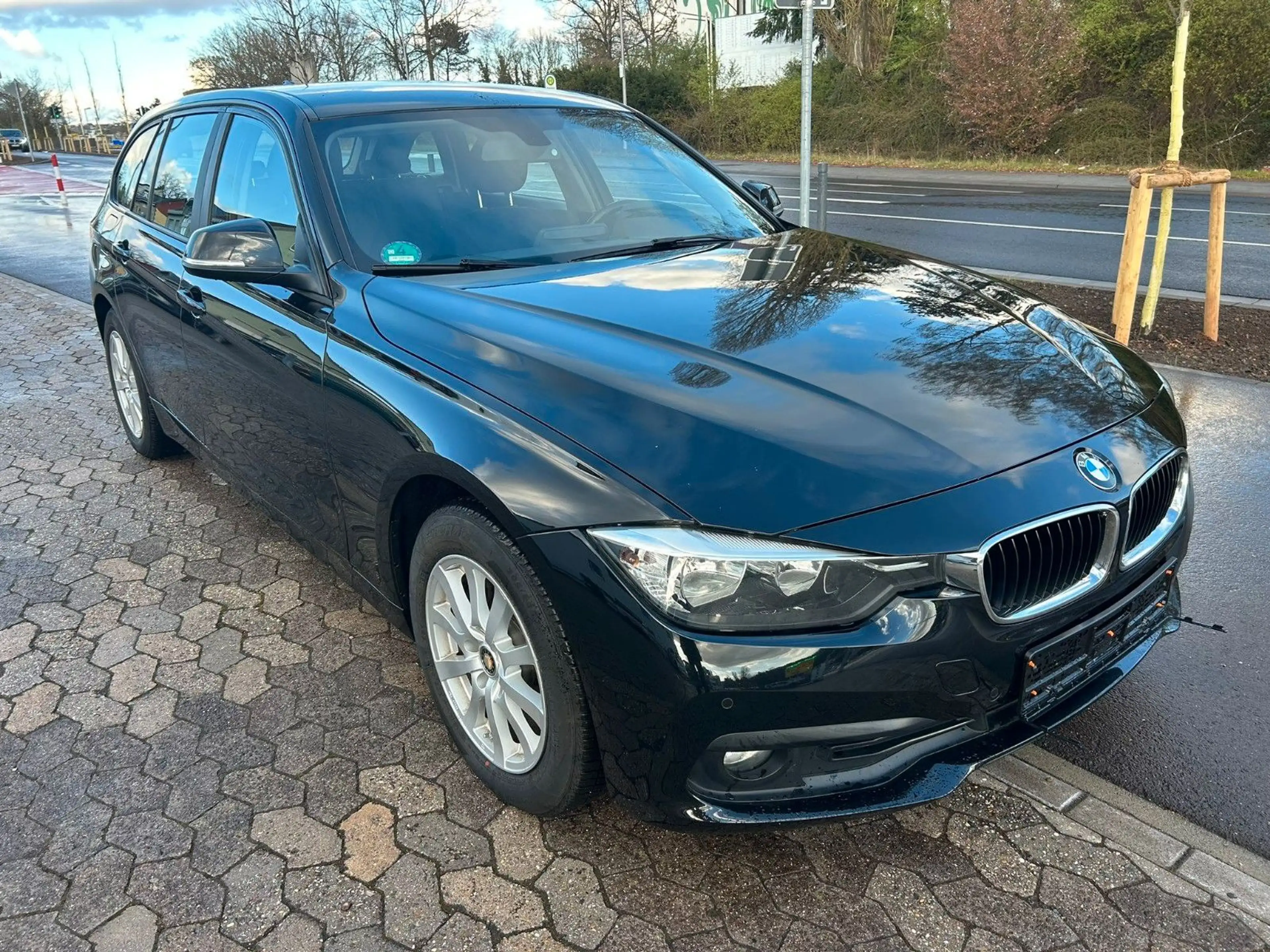BMW 316 d Touring 2.0 PDC+SHZ+TEMP+KLIMA — photo 3