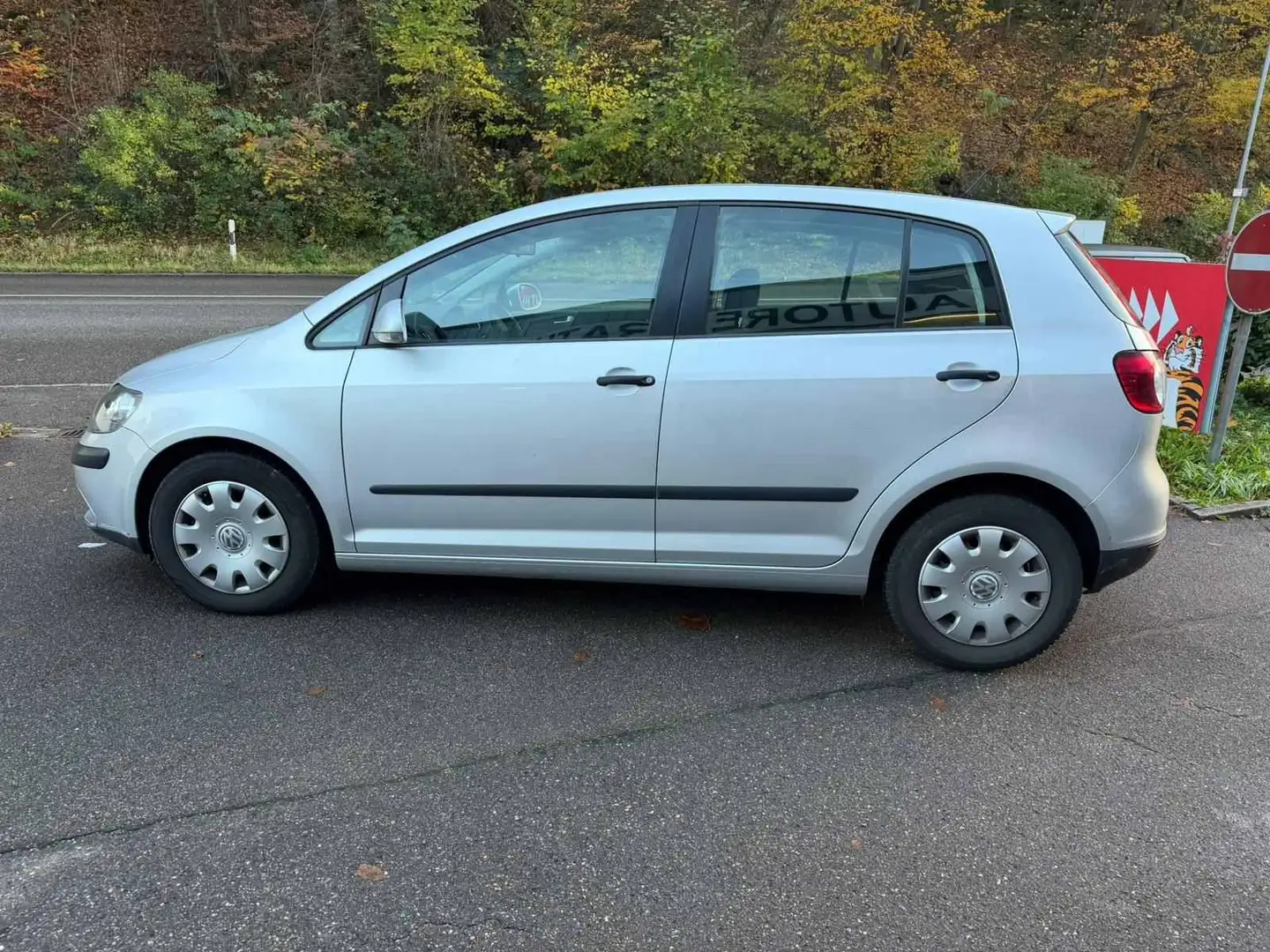Volkswagen Golf Plus Trendline Klima 2 Hand Tüv 12/2026 Gris - 2