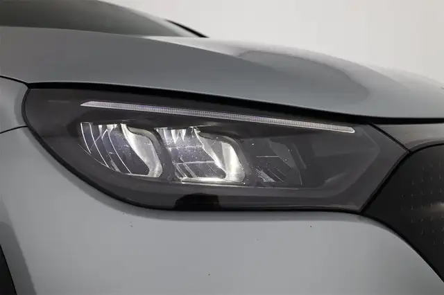 Mercedes-Benz EQE 350 4M SUV Ansicht 9