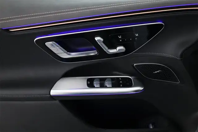 Mercedes-Benz EQE 350 4M SUV Ansicht 13