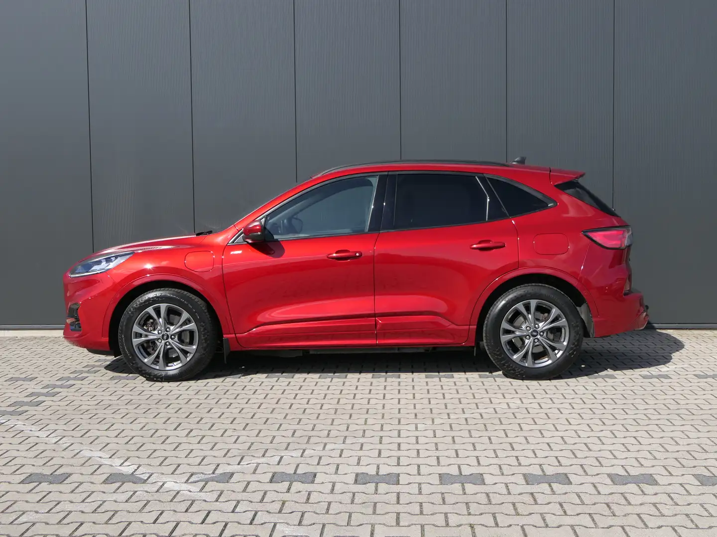Ford Kuga 2.5 PHEV ST-Line X | Trekhaak | Winterpack | B&O | Rouge - 2